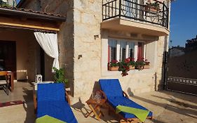 Casa Ladonja